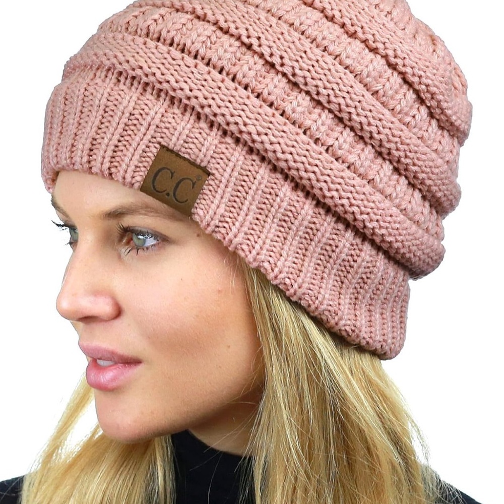 NWOT C.C Unisex Chunky Soft Stretch Cable Knit Warm Fuzzy Lined Skully Beanie